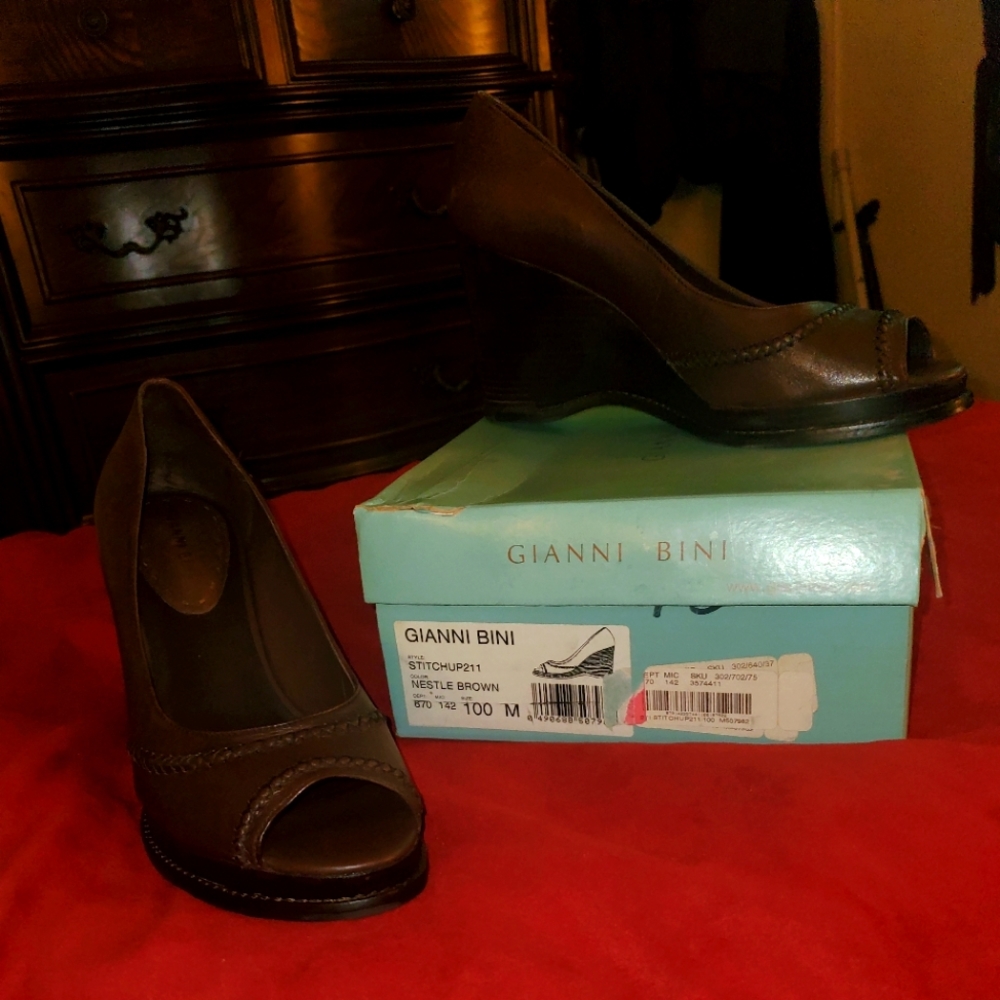 women shoes,Guanni Bini size 10